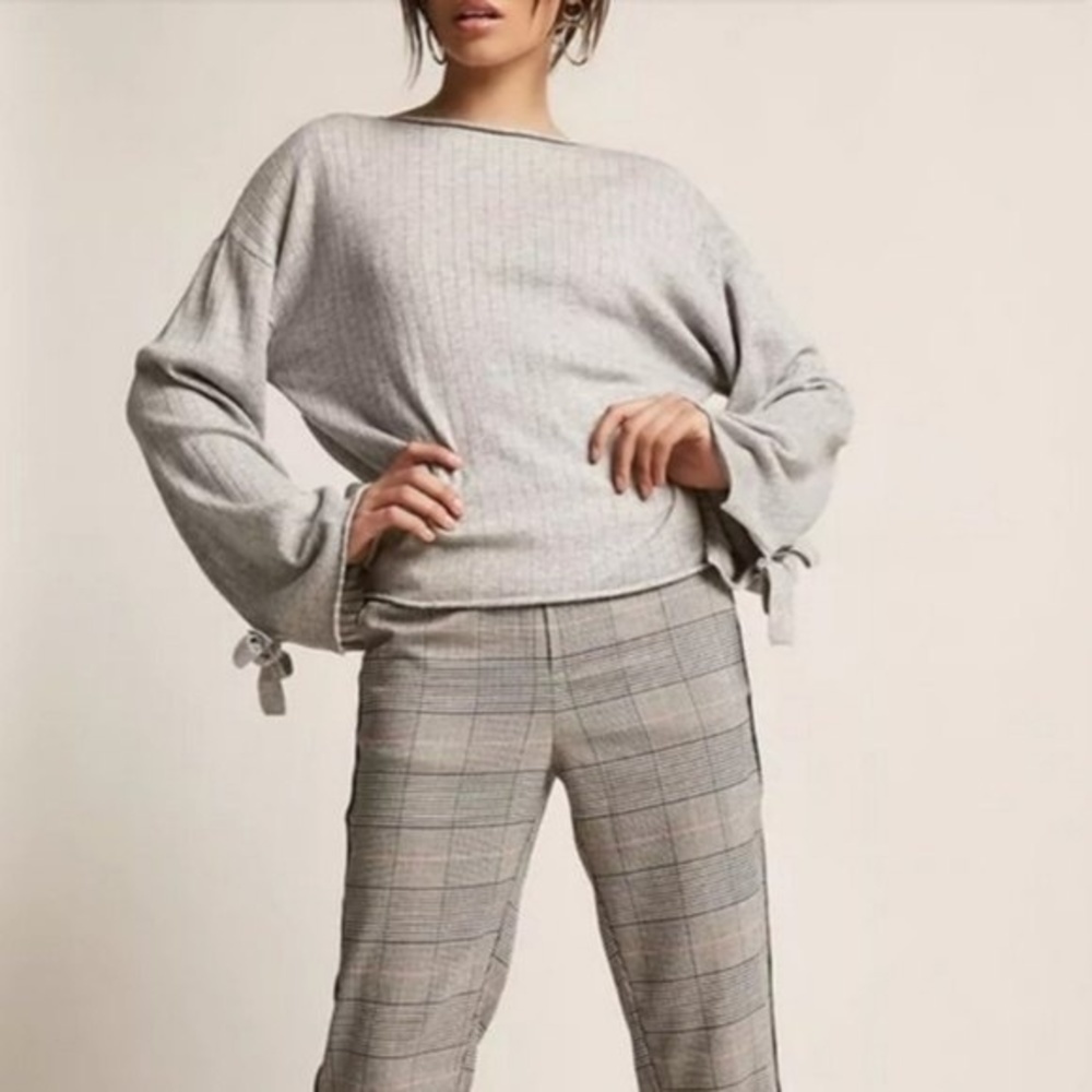 O&O Heather Gray Cropped Long Bell Tie Sleeve Pullover Ribbed Sweater Size Small